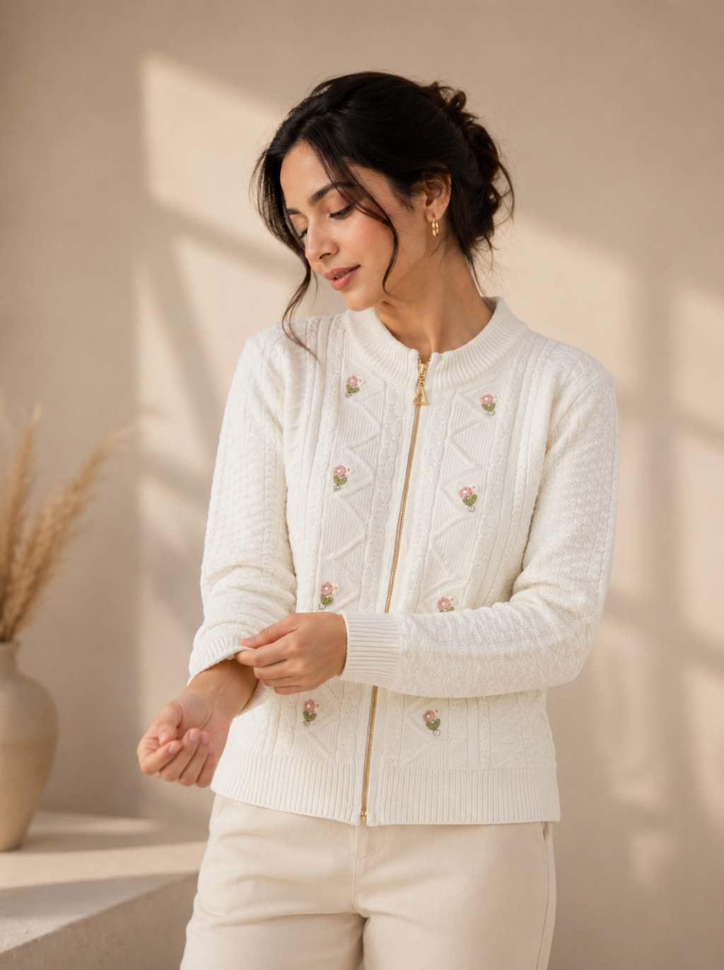 Ban neck zipper knitted cream cardigan